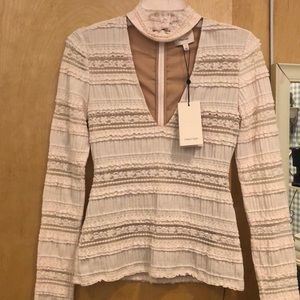CINQ À SEPT brand new pink lace vneck blouse